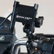Kép 7/8 - FreedConn tükör vagy csavar alá rögzíthető motoros telefontartó, USB aljzattal, MC7C